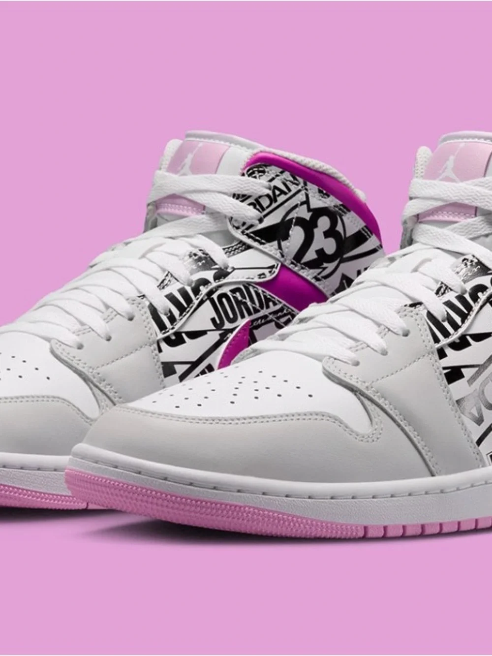 Air Jordan 1 Mid SE - Off White/Fire Pink